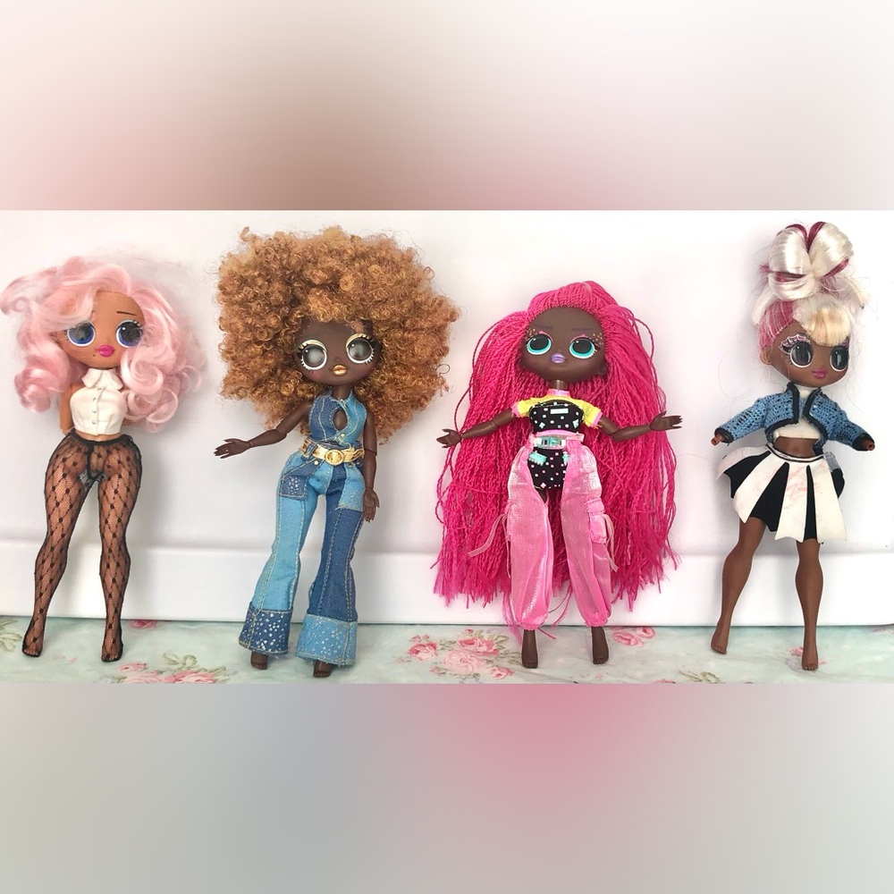 LOL Surprise Dolls Set with Fashion Outfits bundle of 4